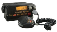 Cobra MR F55 r en fast installerad marin VHF radio med en stor tydlig LCD display